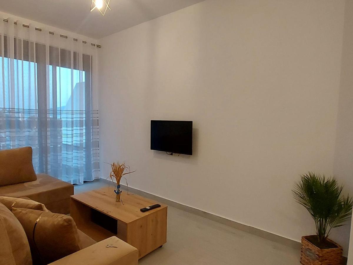 Duka Apartments ซารานเดอ ภายนอก รูปภาพ